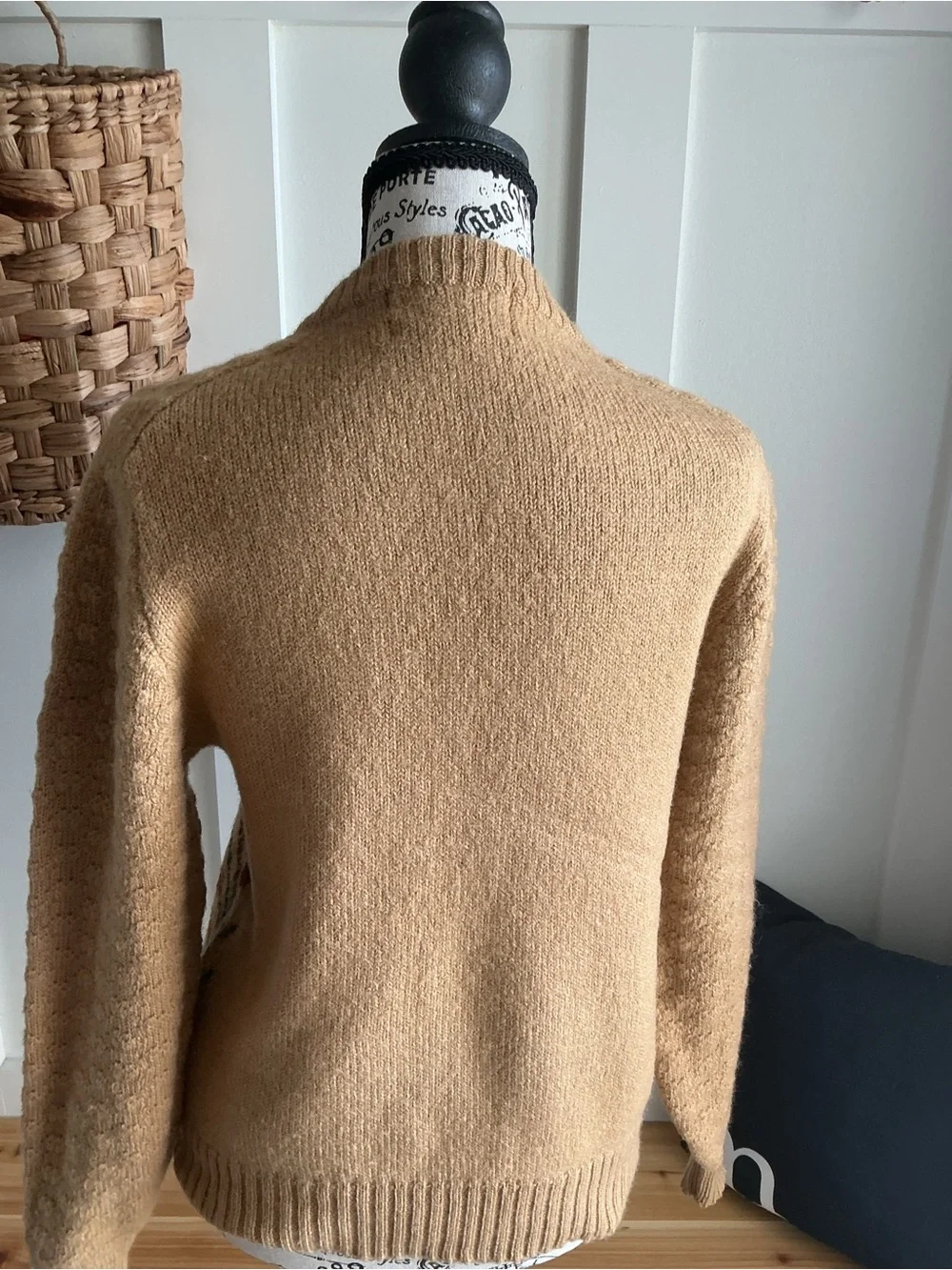Cozy Beige Crewneck Sweater with Scenic Animal Motif